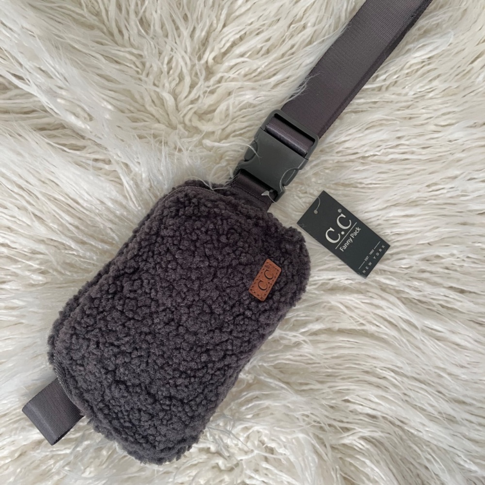 C.C. "Belt Bag in dark grey/charcoal sherpa" - Picture 4 of 12